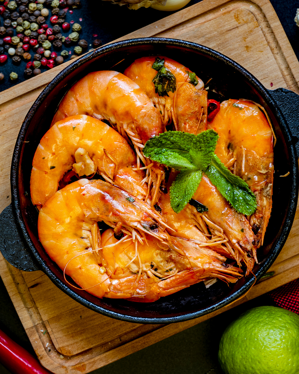 Gambas poêlées au citron vert et à la réglisse